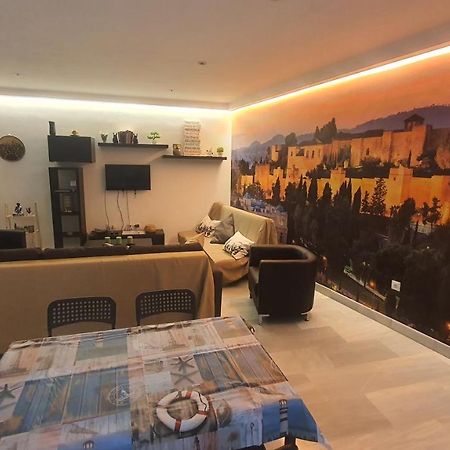Lyrioshomes Apartamentos Los Treboles Màlaga Exteriér fotografie
