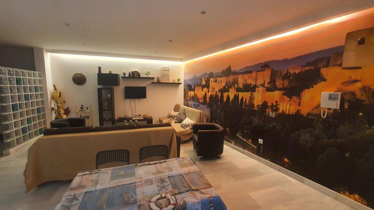 Lyrioshomes Apartamentos Los Treboles Màlaga Exteriér fotografie