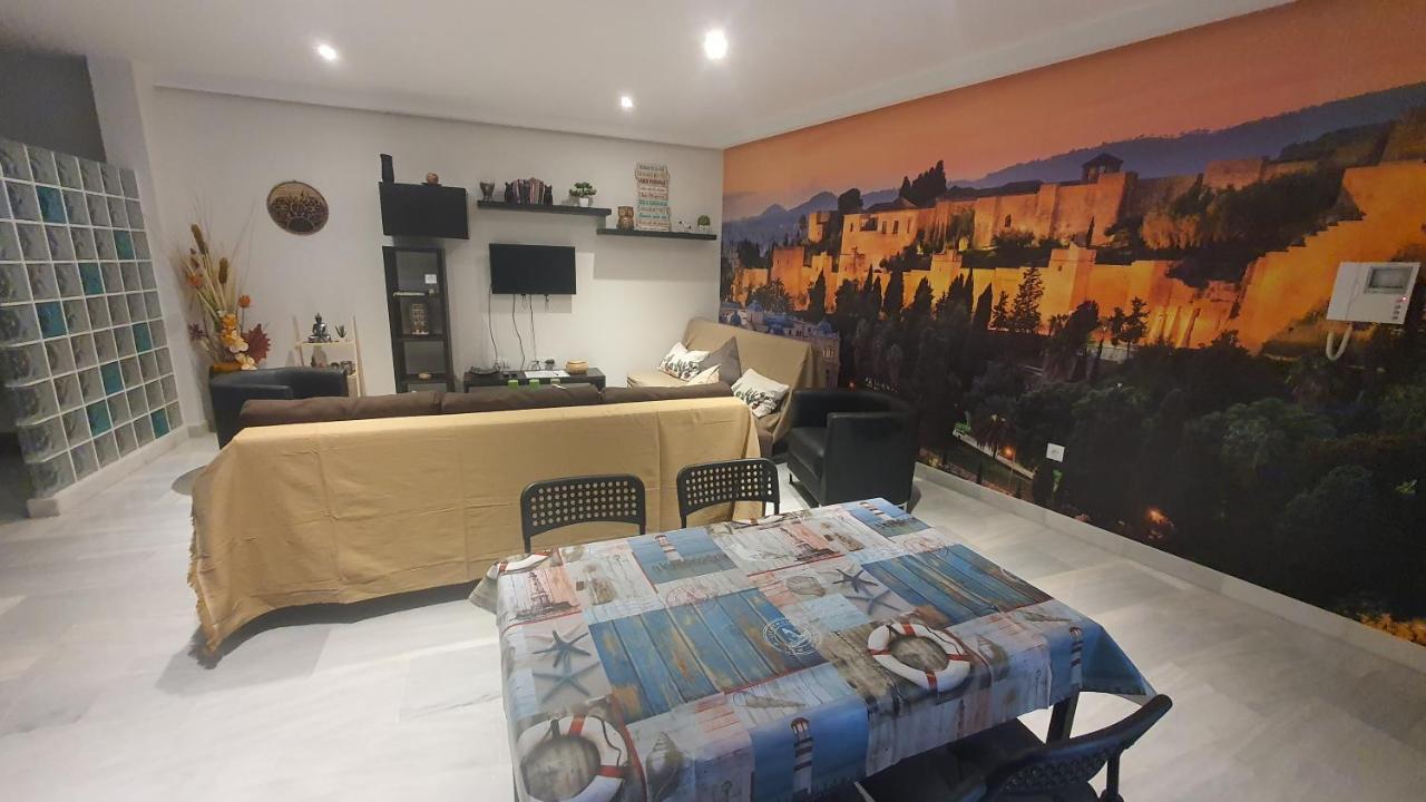 Lyrioshomes Apartamentos Los Treboles Màlaga Exteriér fotografie
