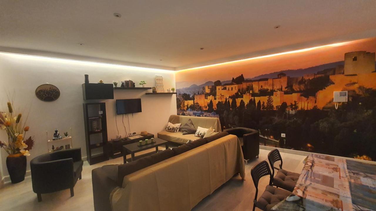 Lyrioshomes Apartamentos Los Treboles Màlaga Exteriér fotografie